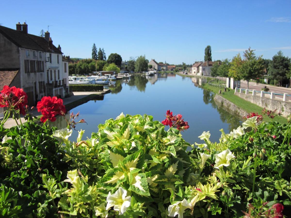 Camping De Santenay Сантене Экстерьер фото