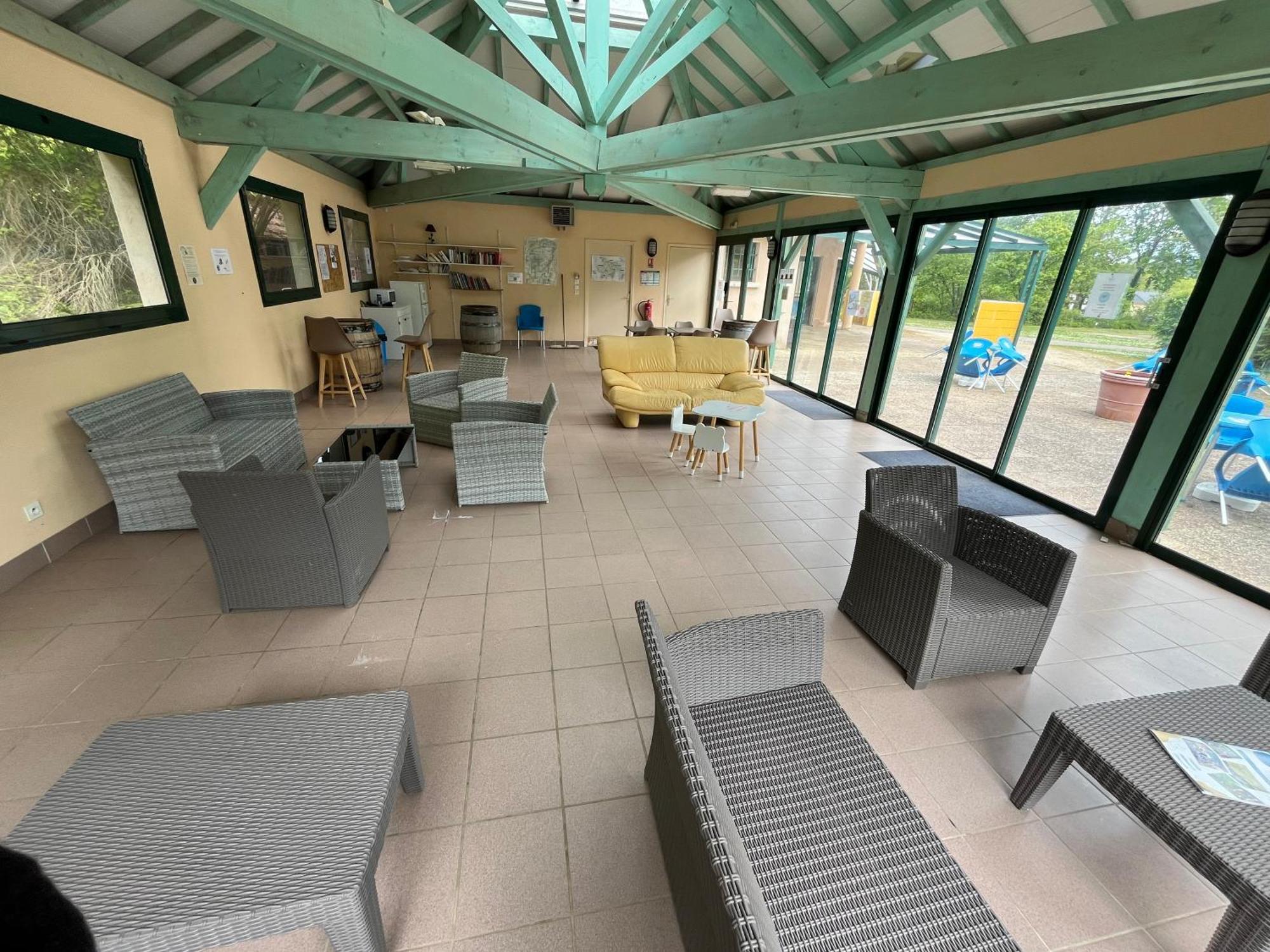 Camping De Santenay Сантене Экстерьер фото